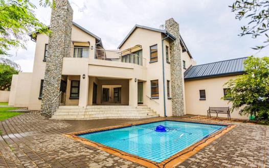 5 Bedroom House for sale in Waterfall Country Estate