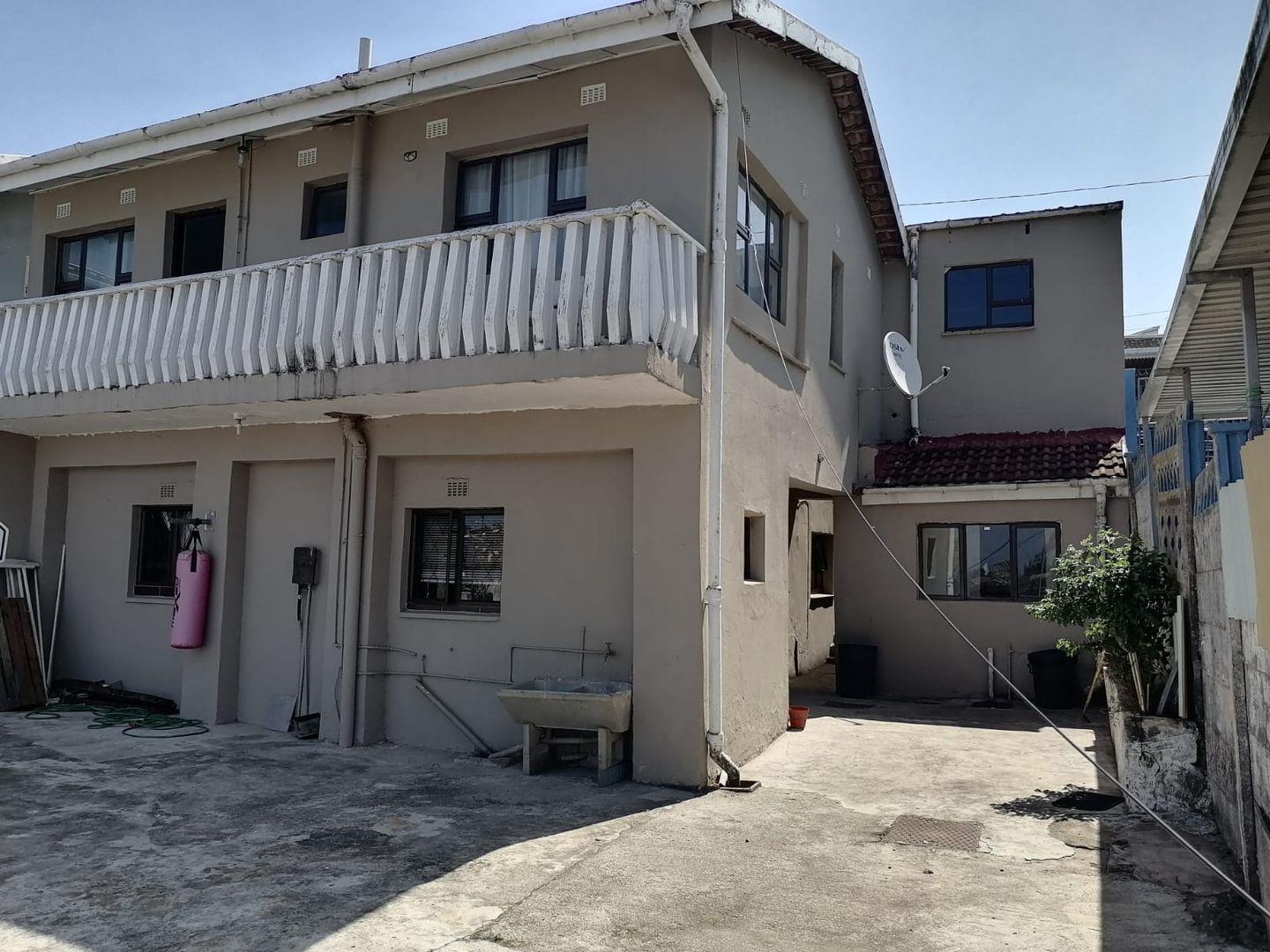 4 Bedroom House For Sale In Bayview - P24-113878986