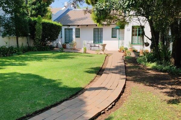Marais Steyn Park, Edenvale, Property For Sale.
Welcome to this neat 3-bedroom ...