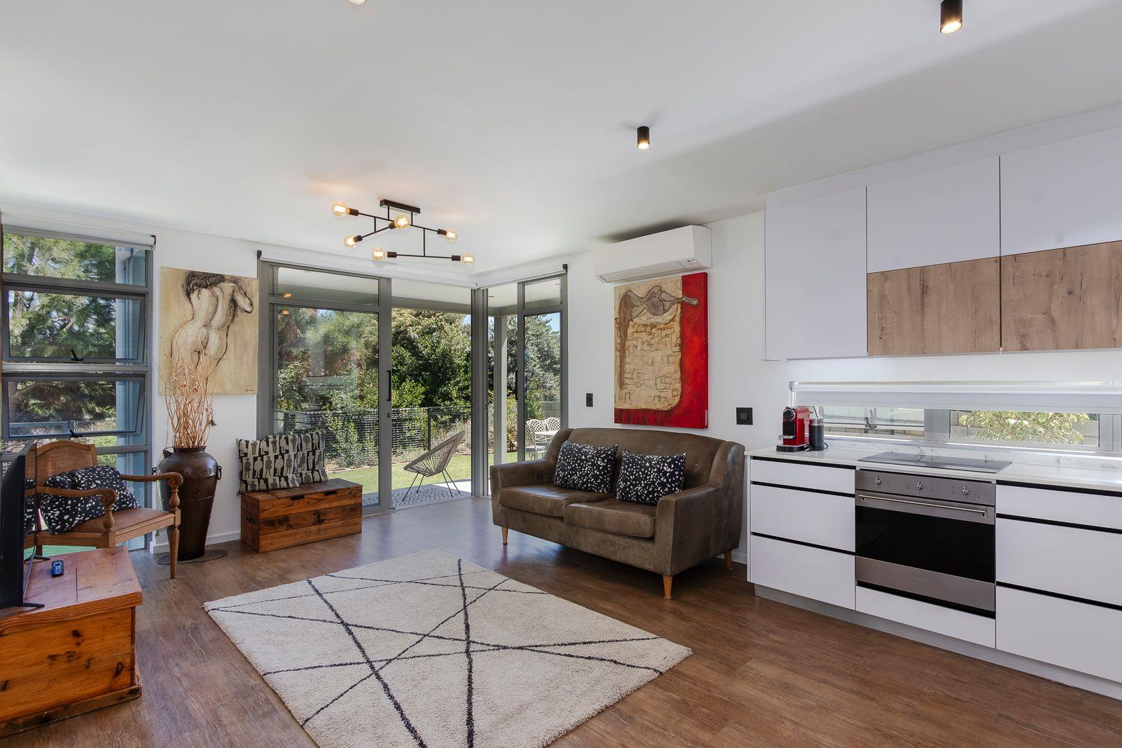 Apartments / flats for sale in Somerset West Somerset West Property