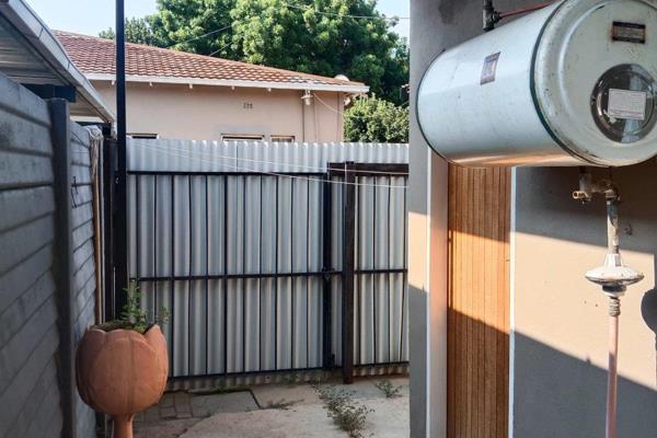 This property is situated in a good area in Pretoria North near shops and ...