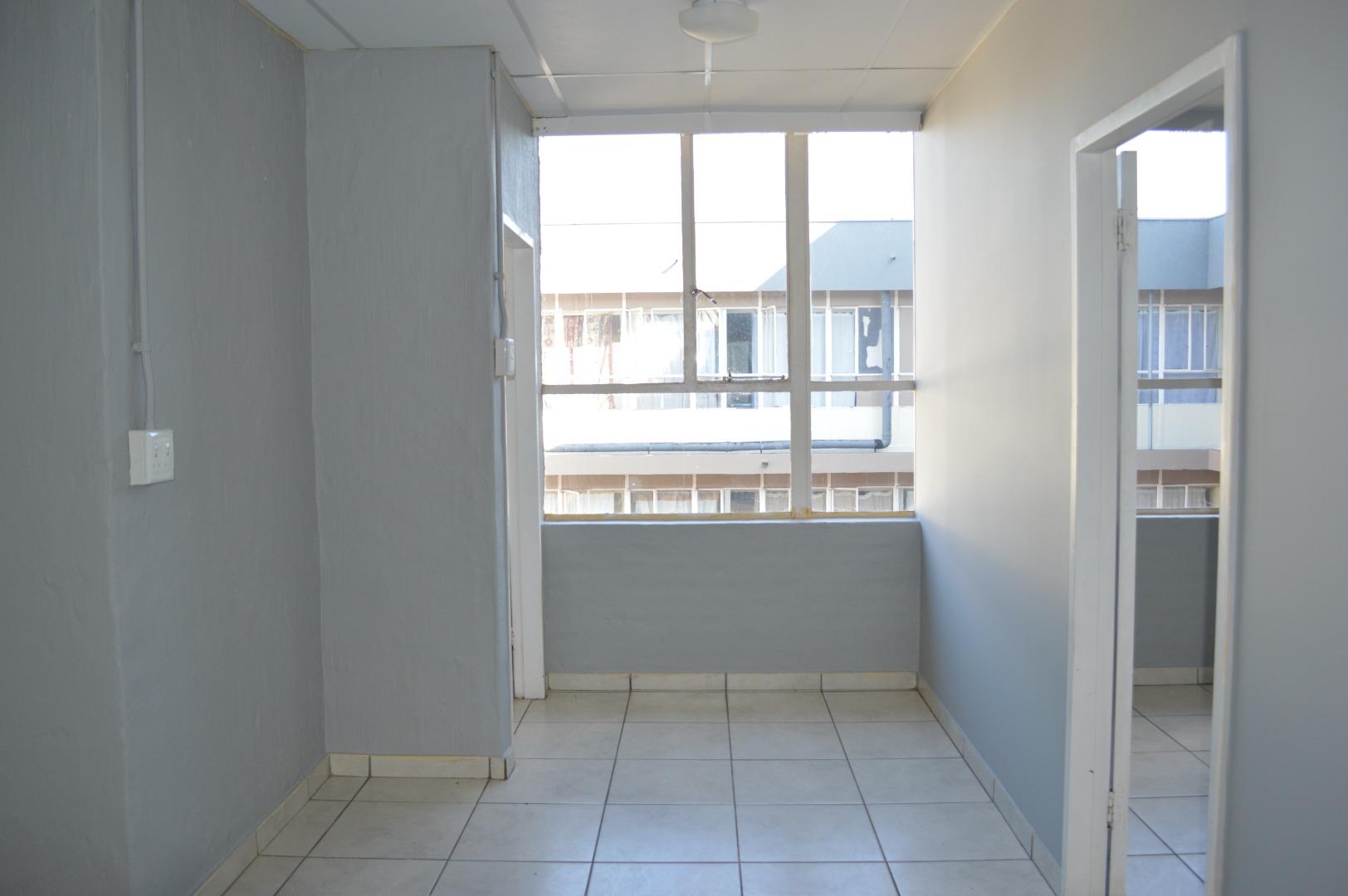 1 Bedroom Apartment / flat to rent in Ferndale 166 Bram Fischer Drive