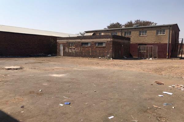 Thoka Properties would like to present to you this industrial property in the Mafikeng Industrial area which offers a capacious ...