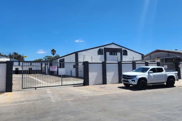 Walmer Dunes Industrial

ERF -1350 sqm 

Warehouse Size -  480sqm 

6 spacious offices ...