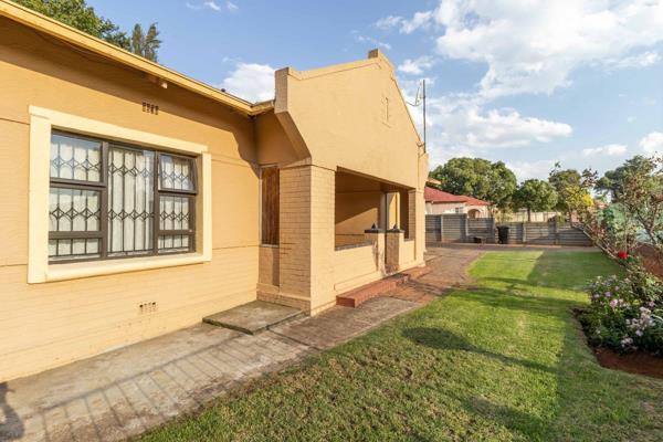 Charming House for Sale in Selection Park,

Nestled in the heart of the coveted Selection Park neighbourhood, this delightful home ...