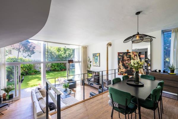 Situated in Upper Claremont, this spectacular duplex is truly a one-of-a-kind property based in the brutalist architectural masterpiece ...