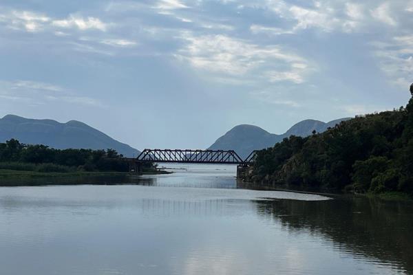 Presenting an enchanting vacant stand with spectacular dam, river, and mountain views. Now available to purchase on the most scenic ...