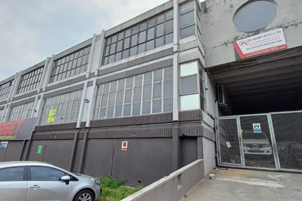 A fantastic opportunity with options is knocking.
 
Approx 3000m&#178;total GLA over 3 floors so 1000&#178; per floor.

*Ground ...