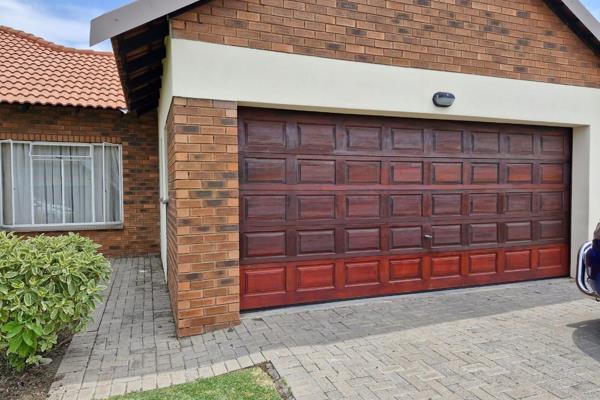 This spacious 3 bedroomed house immediately available for rent in Waterkloof hills hills estate. well secured with a big yard, child ...