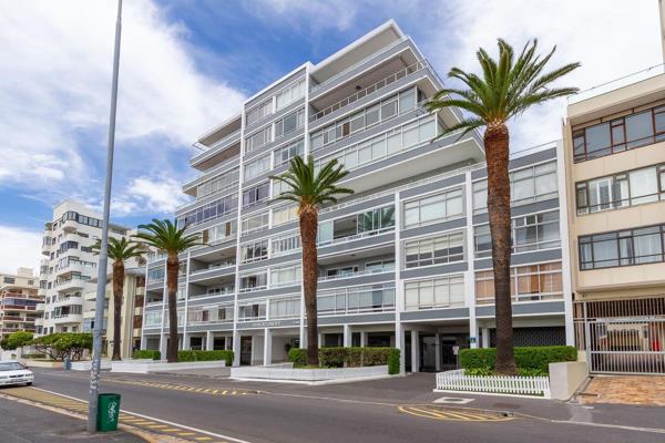 This sunny 155 sqm apartment in Sea Point, Cape Town, faces North and features 3 bedrooms, 2.5 bathrooms, and lovely views of the ...