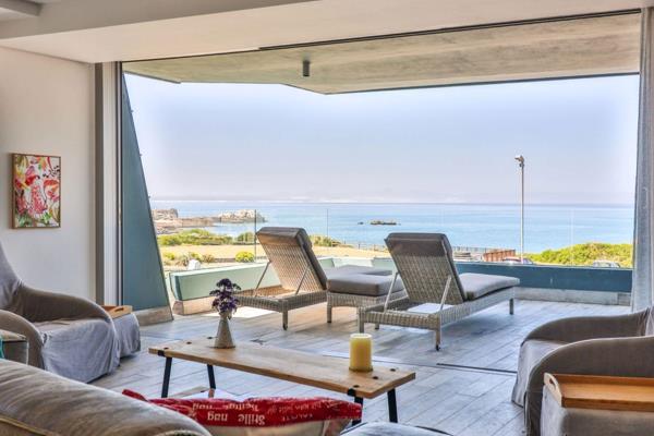 Presenting an unparalleled opportunity to own a prestigious seafront apartment in the ...