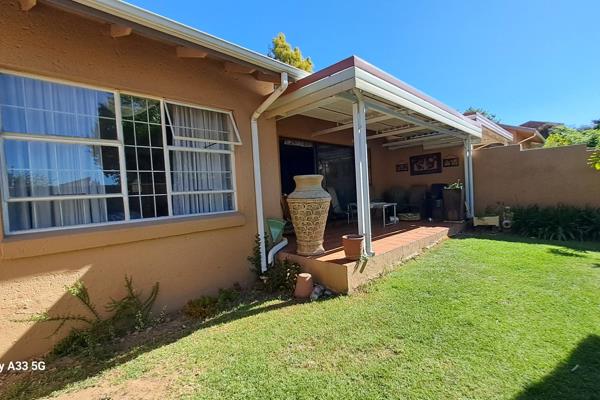 Charming Townhouse 

Invest in this simplex situated in a well-managed and guarded complex. The Townhouse offers 2 bedrooms with ...