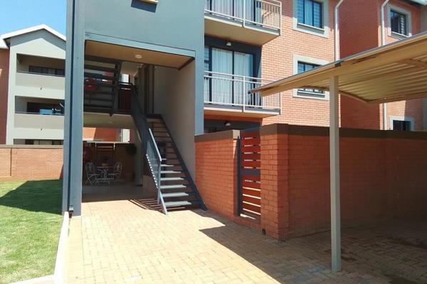 NO LOAD-SHEDDING with an Optional purchase of an investor available for a total unit price of R 1 046 825 (OPTIONAL)
Welcome home!!! ...