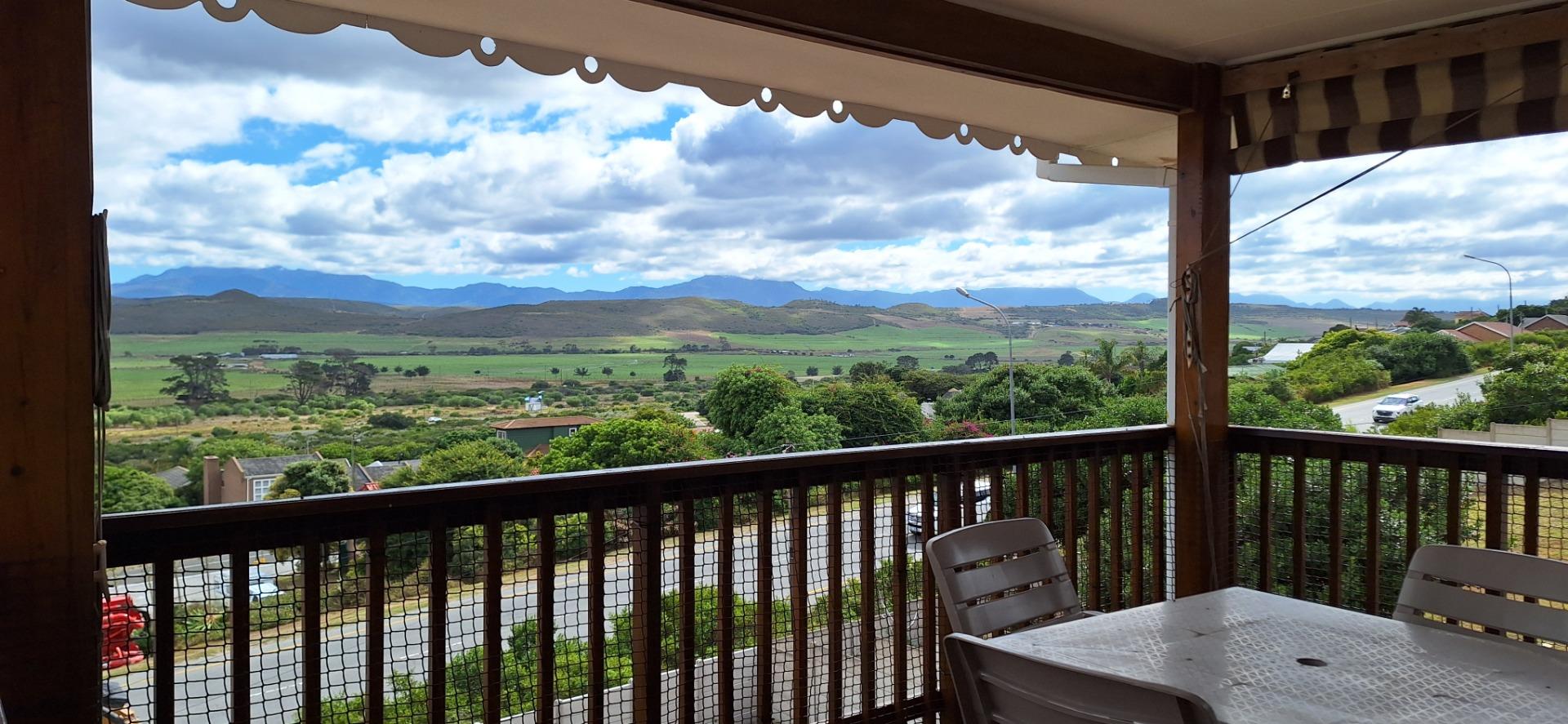 Fraaiuitsig Property Property and houses to rent in Fraaiuitsig