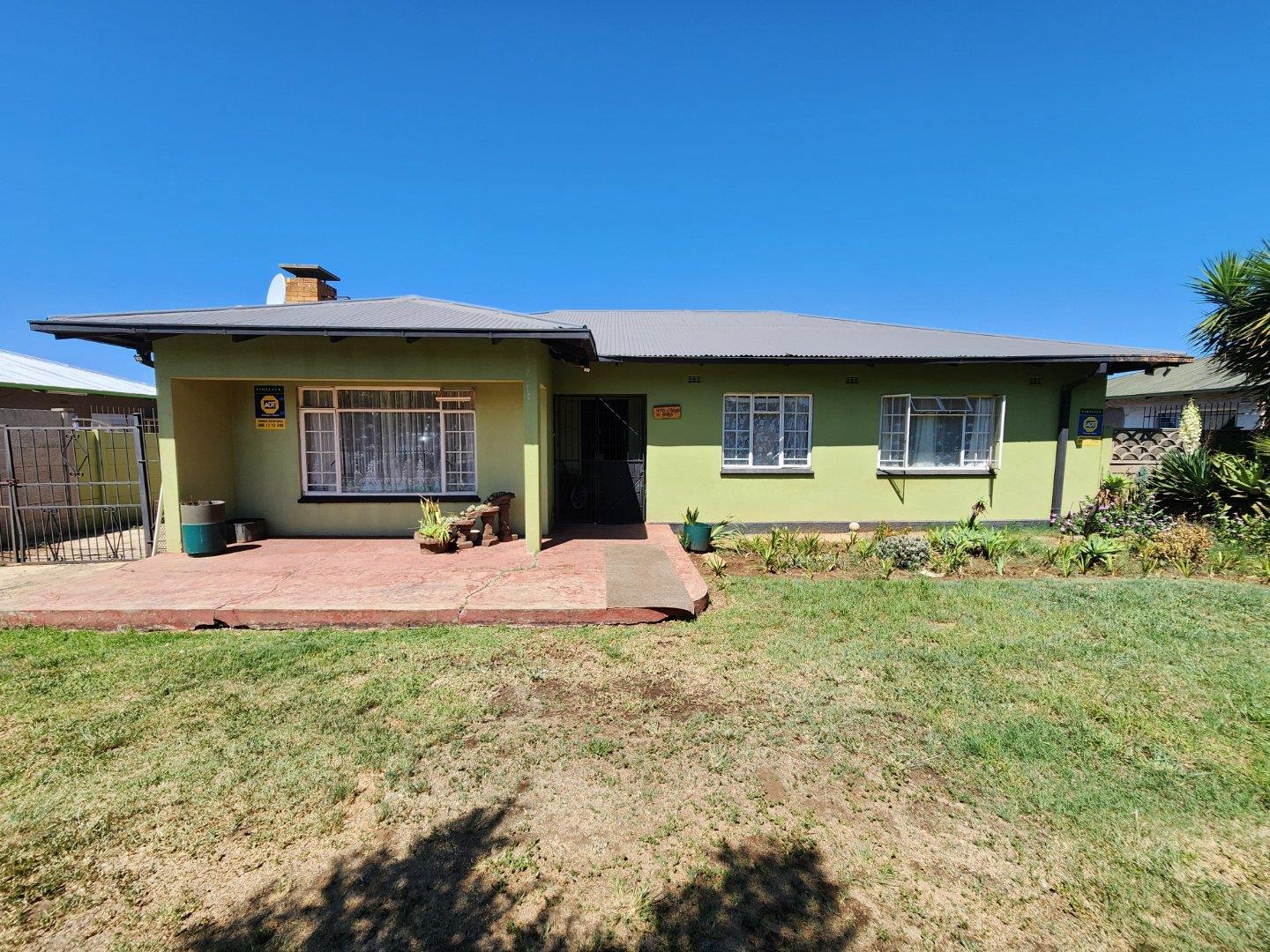 3 Bedroom House for sale in Vanderbijlpark CW 6 - P24-114119823