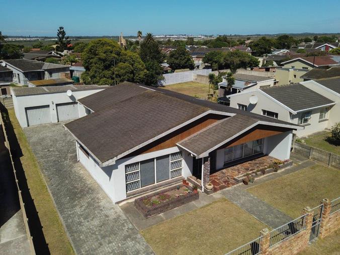 3 Bedroom House for Sale in Rowallan Park