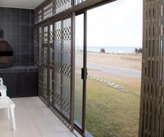 Apartment / Flat for sale in Jeffreys Bay Central