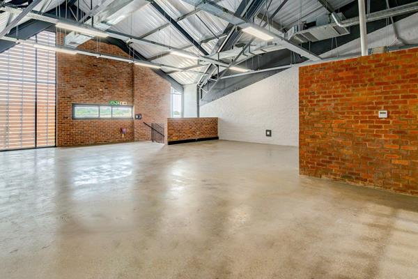 Premium offices, showrooms and warehousing to let at Riversands Outlet Park

•	Located ...