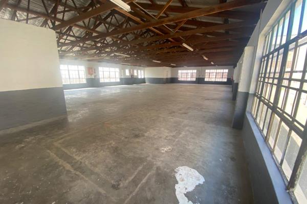 Don&#39;t miss out on this 442 sqm of immaculate warehouse or workshop with road ...