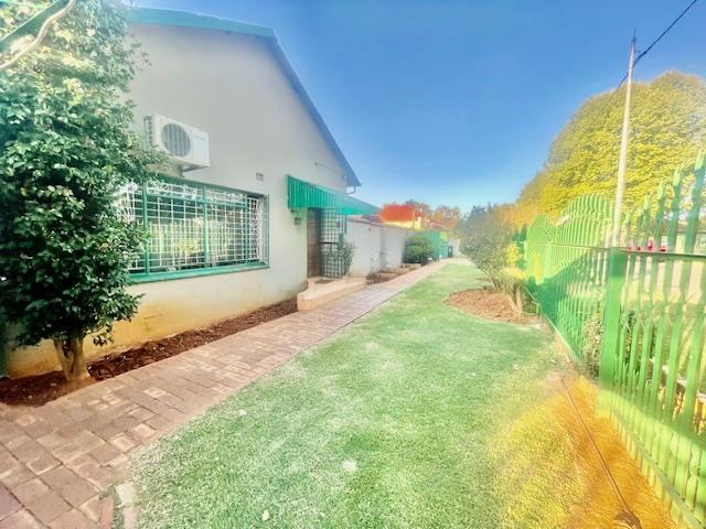 3 Bedroom House for sale in Brakpan North - P24-114129007