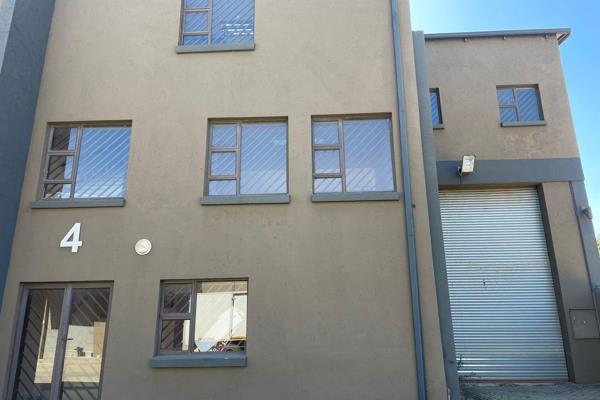 This well maintained industrial unit measures 592sqm available for purchase at R2 486 ...