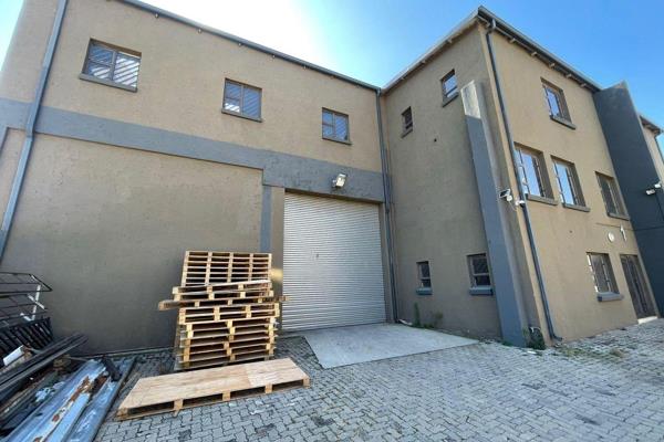 This well maintained and impeccably neat industrial unit measures 837sqm available for ...