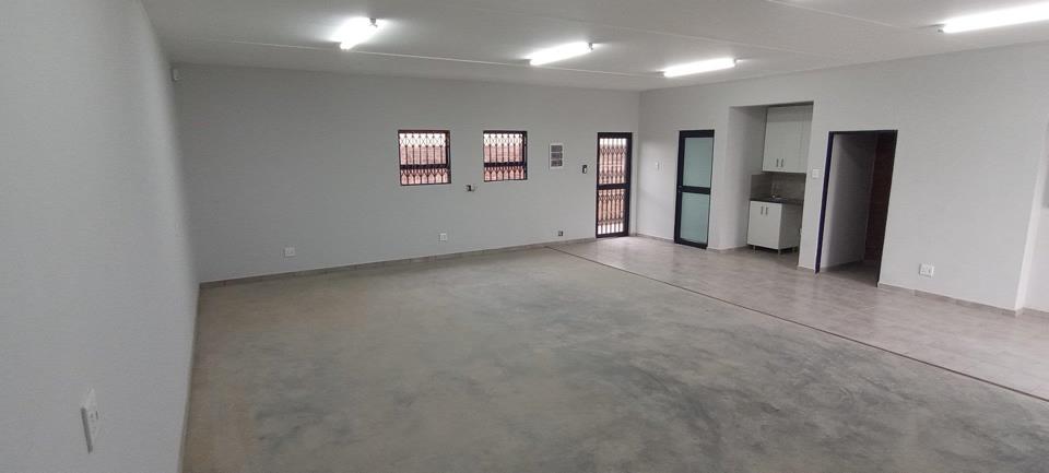 Listing number: P24-114134589, Image number: 3, Warehouse Ground Floor View B