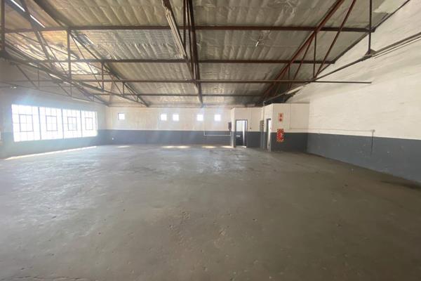 Don&#39;t miss out on 375 sqm of immaculate warehouse or workshop with road frontage. ...