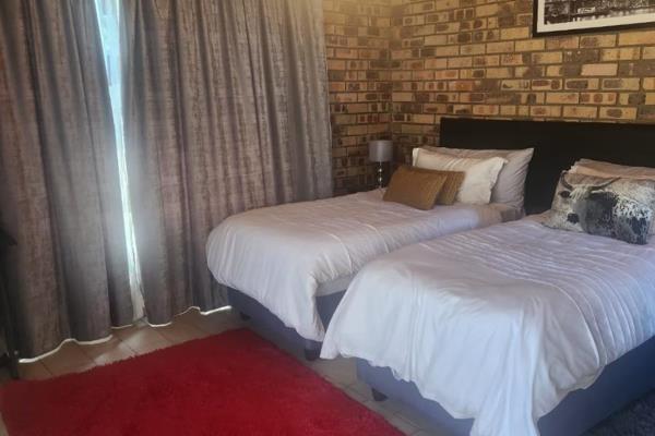 Location: Bedfordview, South Africa

Property Type: Student Accommodation

Description:
This modern student accommodation in ...