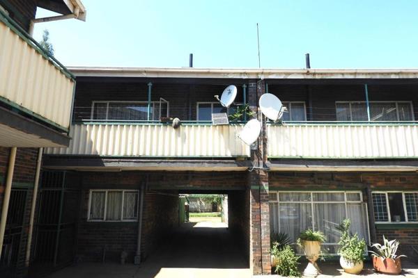 20 Units inclusive in this sale, all units selling as a package. Nestled in the heart of Vereeniging, this well-maintained block of ...