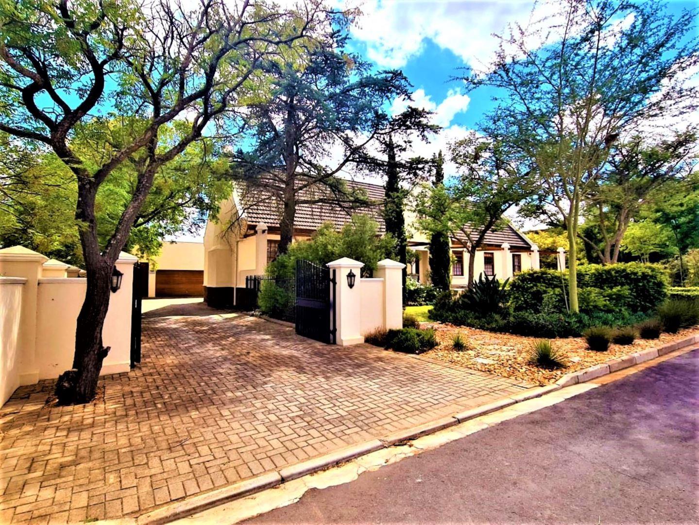 4 Bedroom House for sale in Moorreesburg 11 Basson Street P24114138069