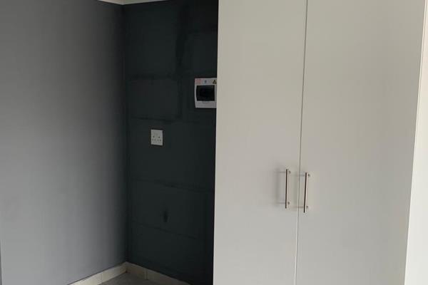Newly Renovated flats to rent in Green-fields: -Open plan flat with built-in cupboards ...