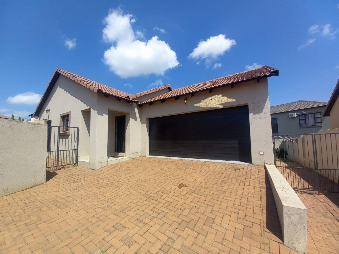 3 Bedroom House to rent in Thatchfield Estate P24114139481