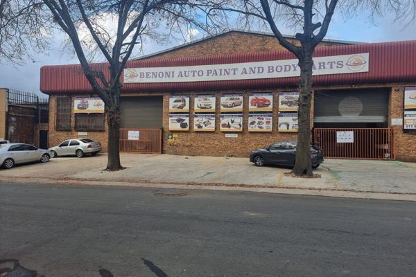 This prime retail unit measuring 1200sqm is available to Let for immediate occupation.  ...