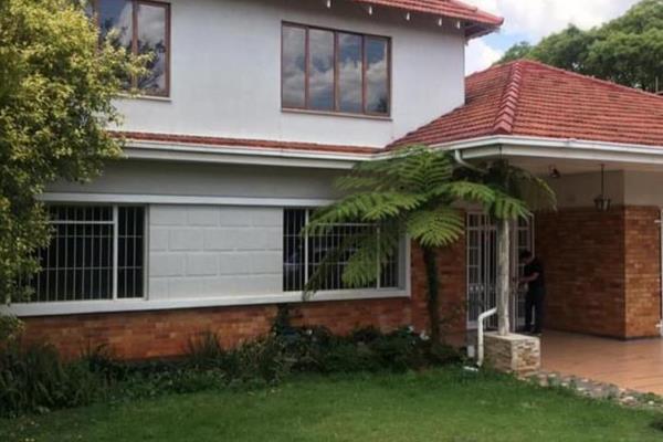 Wonderful Investment Property-Monthly income of R24,000

Well situated, close to the shops on Greenhill, mosque, schools and all the ...