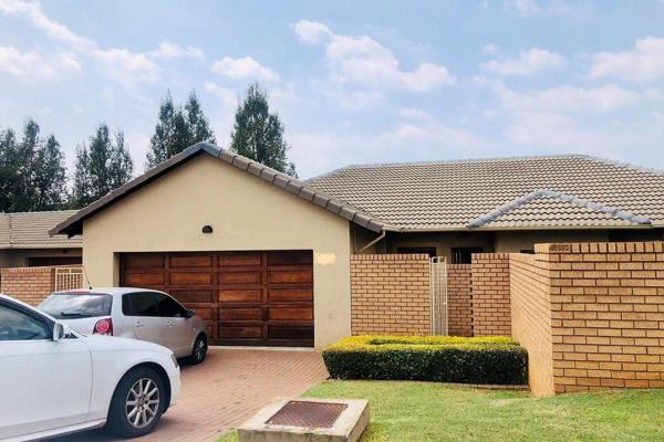 This cosy and neat 3 bedroom, 2 bathroom townhouse is tucked away in &#160;quiet and secure estate, nestled in the heart of Equestria. ...