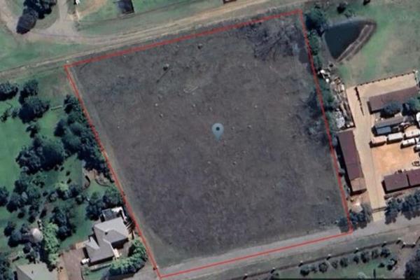 FOR SALE – One hectare plot in Doornkloof East – near Irene
Size: Total space plus minus ...