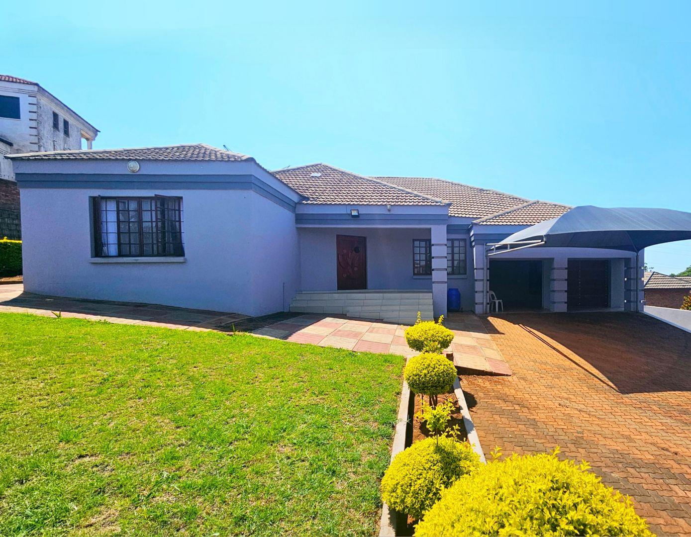 5 Bedroom House for sale in Louis Trichardt - P24-114156347