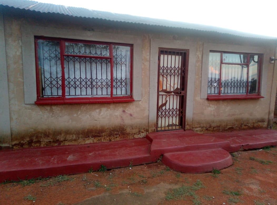 2 Bedroom House for sale in Ratanda P24114158425