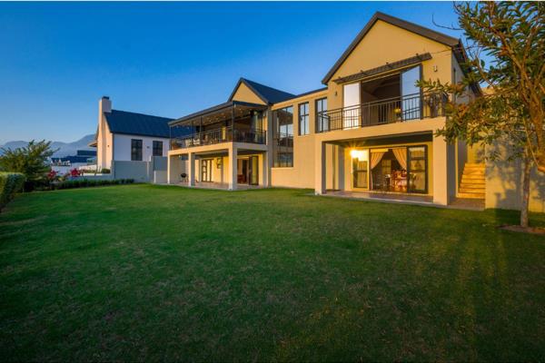 Exclusive Joint Mandate!

Nestled along the serene expanse of the 7th fairway of Kingswood Golf Estate, this exquisite 4-bedroom family ...