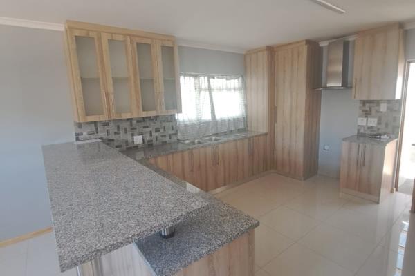 This spacious 4-bedroom house is now available for rent, offering a range of amenities and a prime location. 
Close proximity to Malls ...