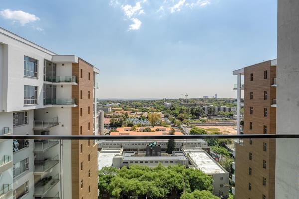 Live the high life in a secure lock-up and go 3-bedroom apartment in the heart of Rosebank. The open plan living area, balcony and ...