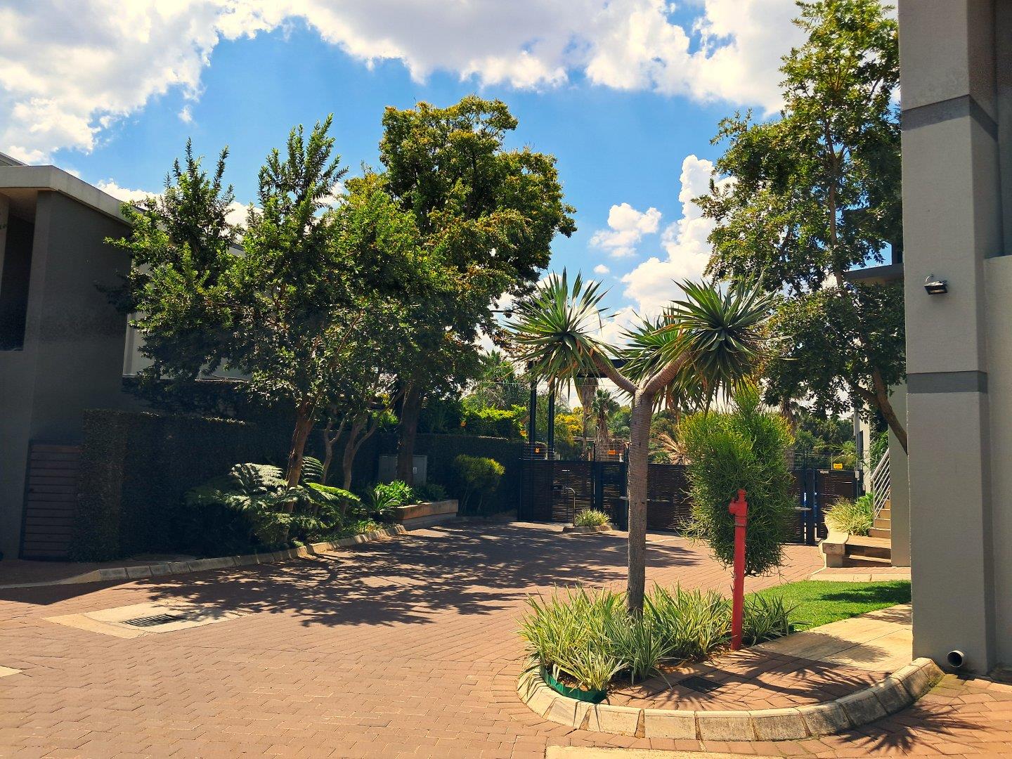 Menlo Park Property Property and houses for sale in Menlo Park