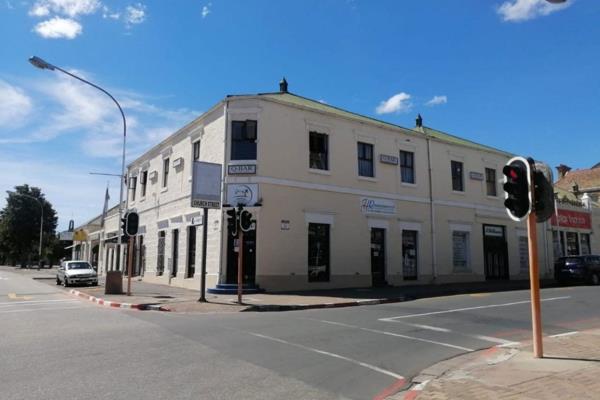 This expansive commercial property is one of Oudtshoorn&#39;s landmark buildings and is ...