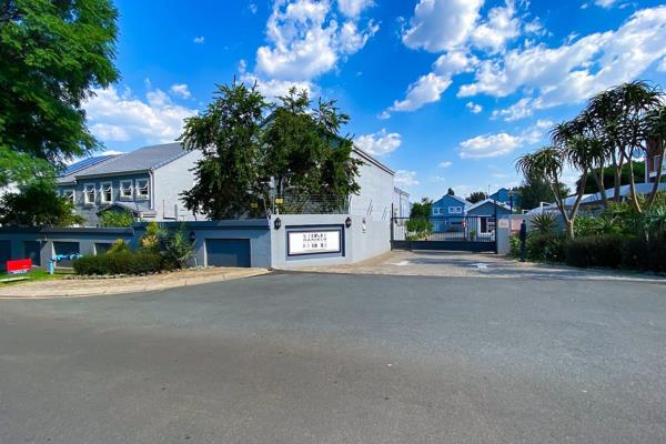 Owner asking R 1 849 000
Only Considering offers above R 1 599 000
This immaculately ...