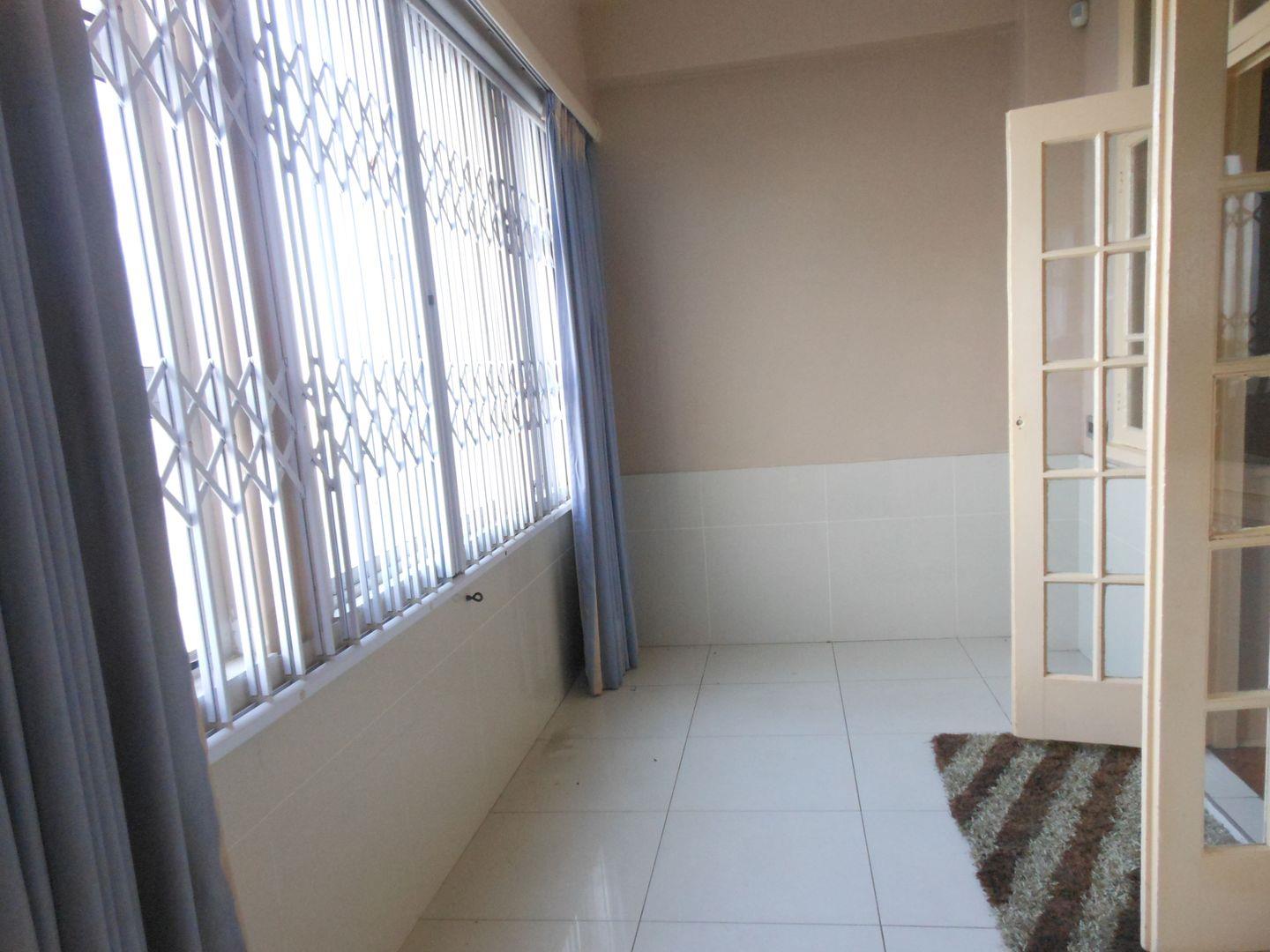 Picture of 2 Bedroom Apartment / flat for sale in South Beach - P24-114168927