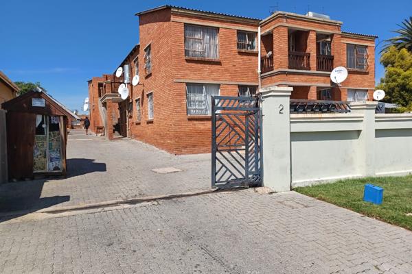 This prime property is a investment property situated in Rosettenville, South of Johannesburg with a unique and versatile investment ...