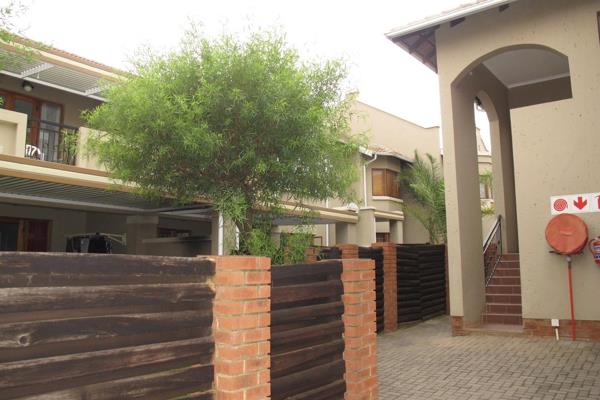 This unit situated in popular Meyersdal comprises 2 bedrooms, 2 bathrooms, lounge, dining room, kitchen and balcony. Complex has ...