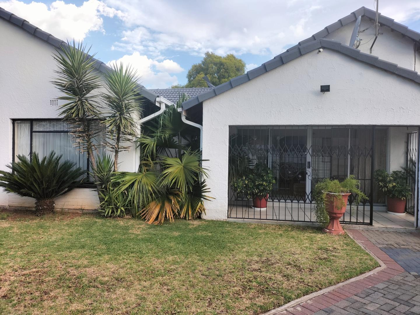 Arcon Park Property Houses for sale in Arcon Park