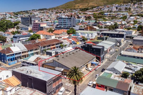 Welcome to an exceptional mixed-use opportunity in the heart of Woodstock, Cape Town! 

This versatile warehouse situated on an ...